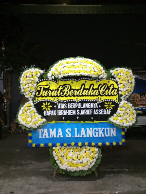 Papan Bunga Duka di Pekan Sabtu